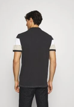 Pier One Poloshirt - Black/Sand -Pier One Algemene Winkel Voor Herenmode d8c65026b585479dad3ca8264a3ea3d4
