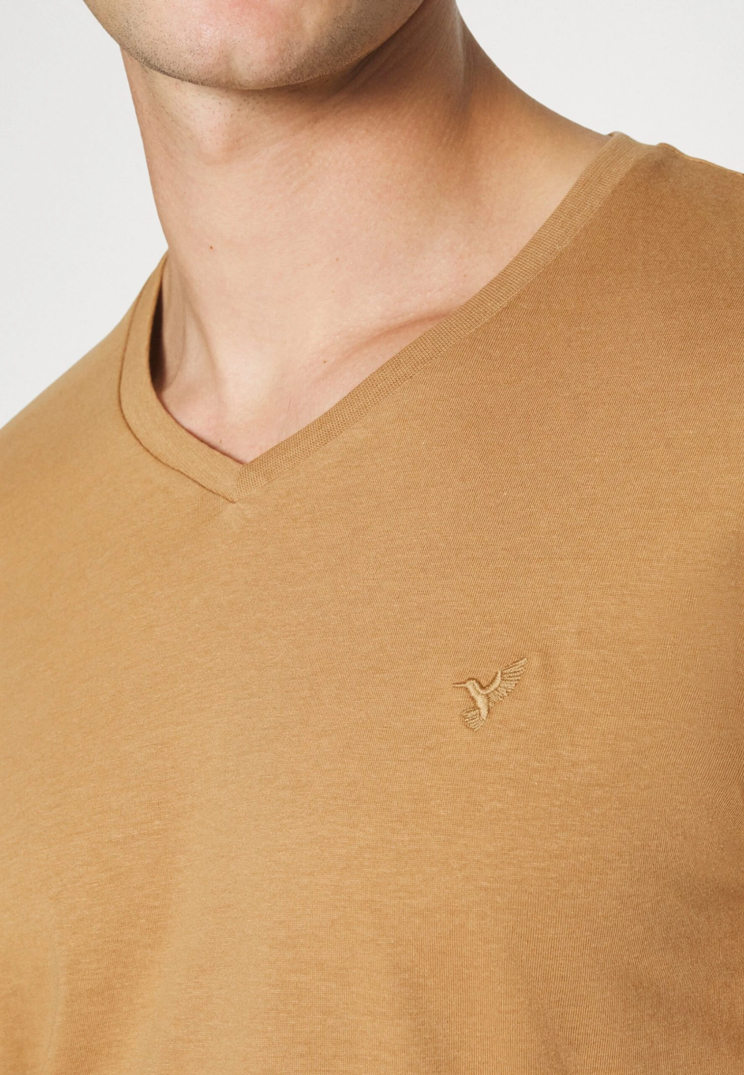 Pier One V Neck Bird Tonal 3 Pack - T-Shirt Basic - Light Brown/White/Dark Blue 10 Pier One V Neck Bird Tonal 3 Pack - T-Shirt Basic - Light Brown/White/Dark Blue - Image 10