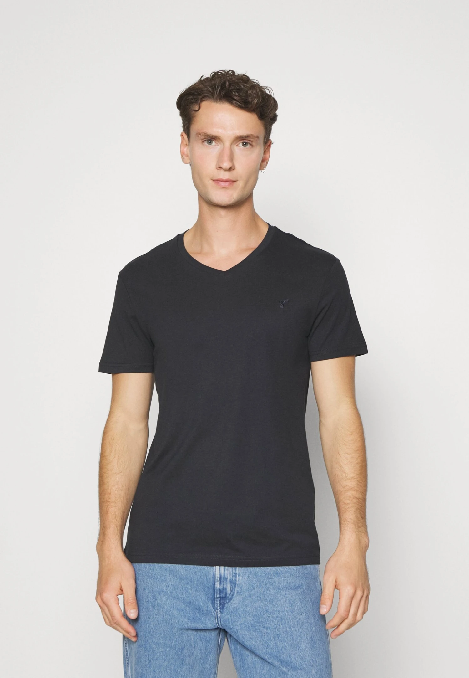 Pier One V Neck Bird Tonal 3 Pack - T-Shirt Basic - Light Brown/White/Dark Blue 4 Pier One V Neck Bird Tonal 3 Pack - T-Shirt Basic - Light Brown/White/Dark Blue - Image 4