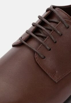 Pier One Veterschoenen - Dark Brown 11 Pier One Veterschoenen - Dark Brown -Pier One Algemene Winkel Voor Herenmode e7d5168555e147f3bd2b539ed3404177