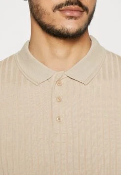 Pier One Poloshirt - Beige -Pier One Algemene Winkel Voor Herenmode f14c8867cd024f579807f29f1b6bc642