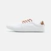 Pier One Sneakers Laag - White