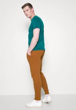 Pier One Trainingsbroek - Camel -Pier One Algemene Winkel Voor Herenmode f1f9ec166d6a45e0ae1358f9bdd8a189